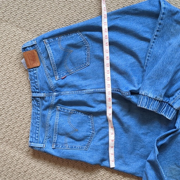 Levi's Men's s32 Jogger Style Jeans - Picture 4 of 9